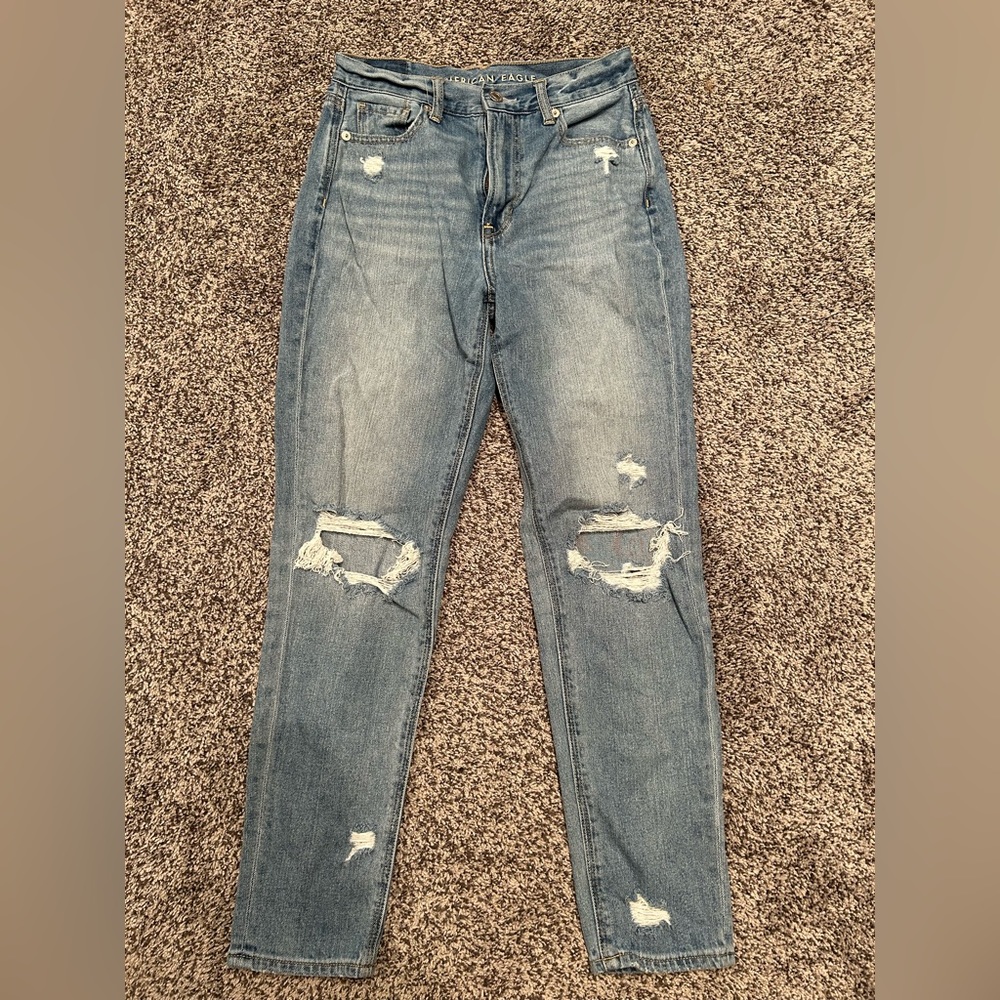 American eagle mom jeans